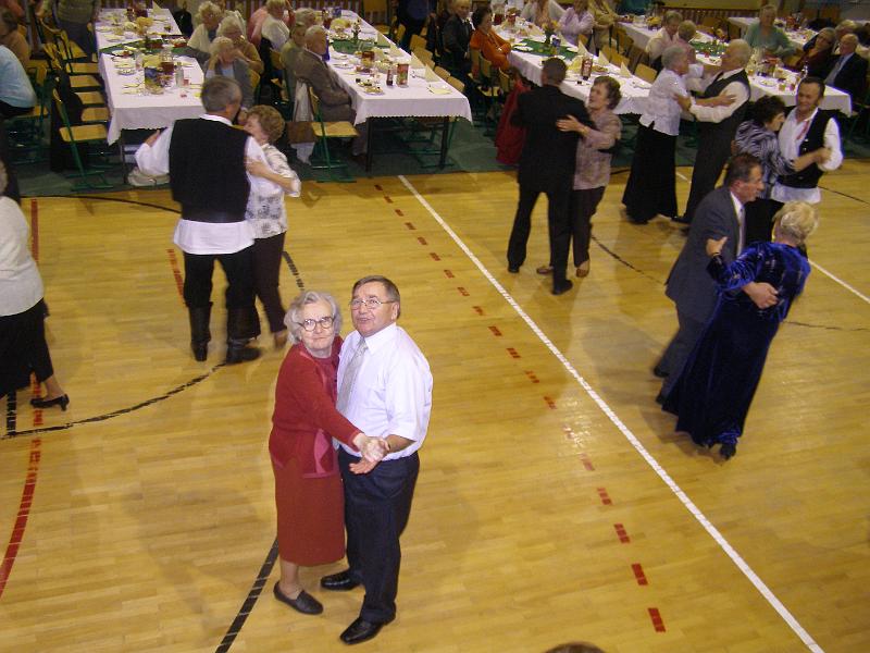 PA180259.JPG - W sali. Tańce i zabawa.