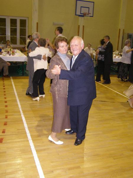 PA180308.JPG - W sali. Tańce i zabawa.