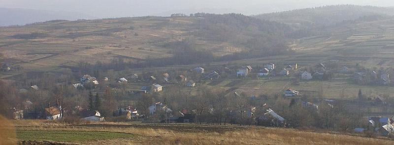 lcent.jpg - Widok części centralnej. W lewym dolnym rogu kościół polsko-katolicki