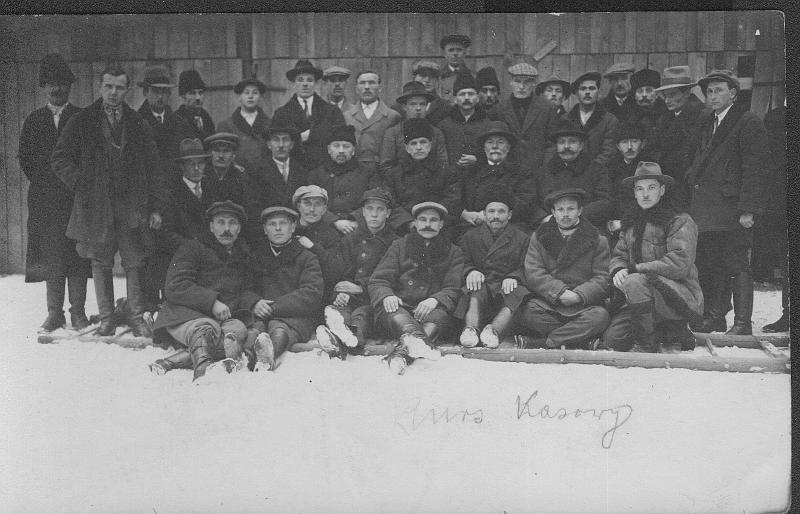 1930-3.jpg - Przedwojenny kurs kasowy. Najwyżej stojący Władysław Wierdak