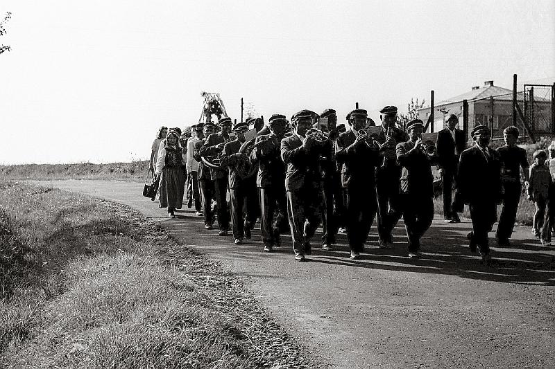 1974-5.jpg - Dożynki wiejskie w roku 1974